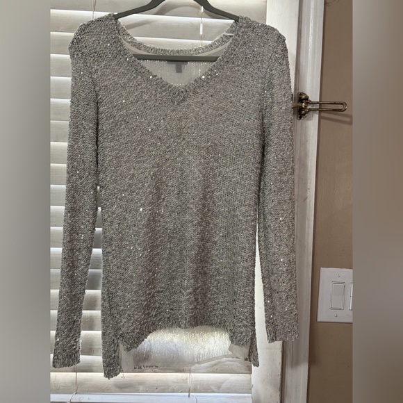 Apt. 9 Sweaters - Apt. 9 Women's Cream V-Neck Sweater WIth Shiny Sequins and attached camisole szM